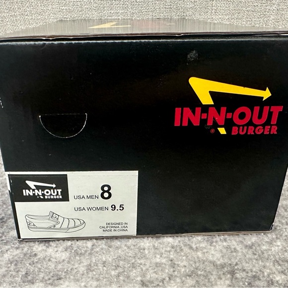 AUTHENTIC In-N-Out Drink Cup Slip-on Shoes in BLACK - Women’s 9.5 / Men’s 8 - Picture 4 of 12